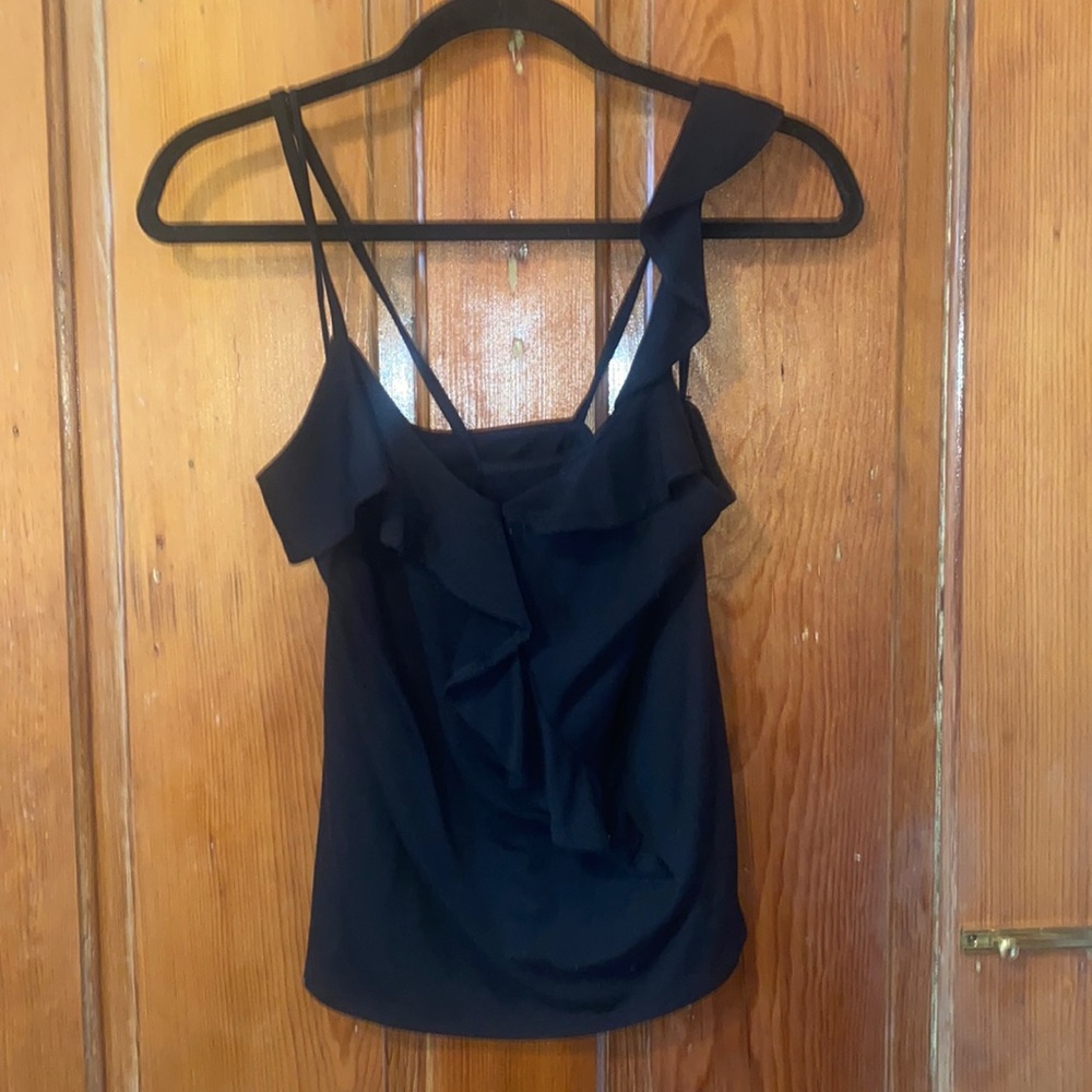 NEVER WORN EXPRESS BLACK SLEEVELESS BLOUSE